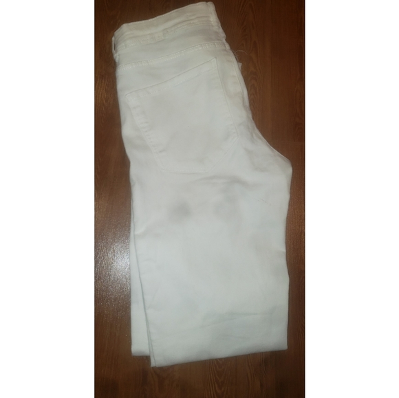 COPY - COPY - ZARA JEANS NEVER WORN - Picture 3 of 3